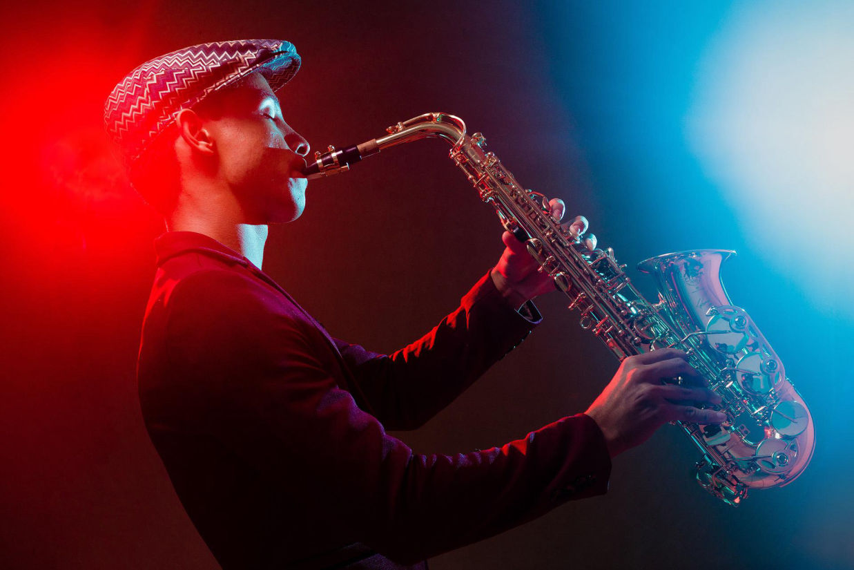 Alto saxophones for rent